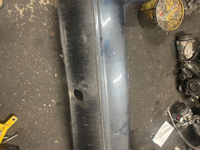 bontott VW GOLF PLUS Hátsó Lökhárító (Részeivel)