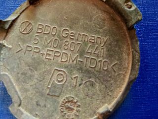 bontott VW GOLF PLUS Hátsó Vonószem Burkolat