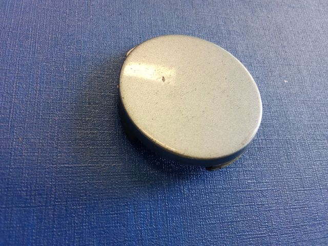 bontott VW GOLF PLUS Hátsó Vonószem Burkolat