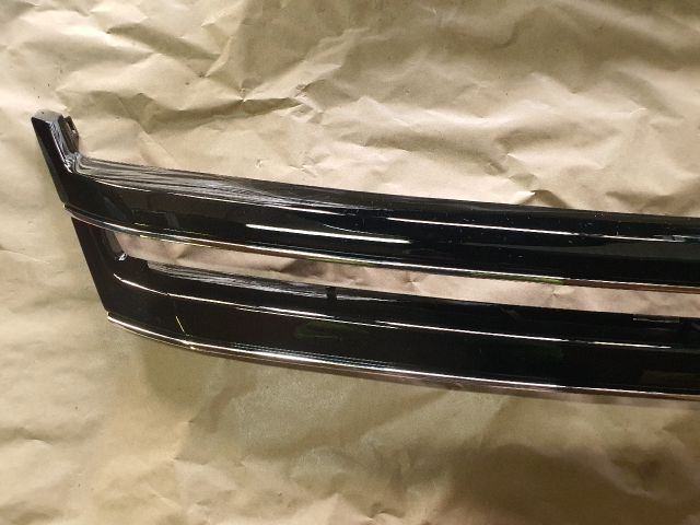 bontott VW GOLF PLUS Hűtőrács