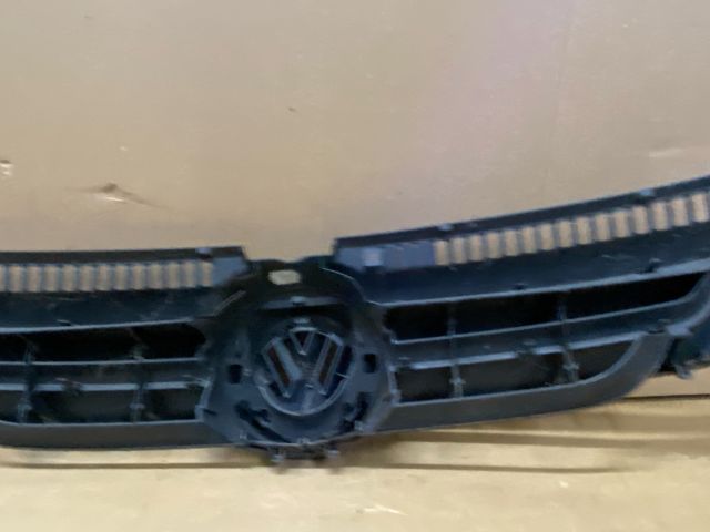 bontott VW GOLF PLUS Hűtőrács