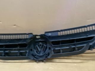 bontott VW GOLF PLUS Hűtőrács