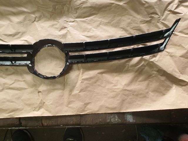 bontott VW GOLF PLUS Hűtőrács