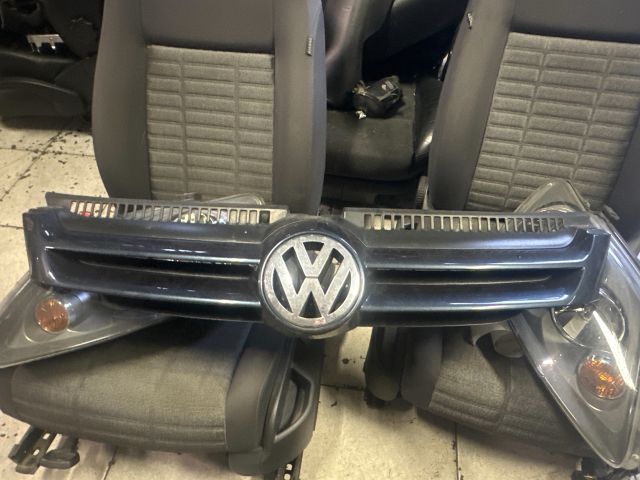 bontott VW GOLF PLUS Hűtőrács