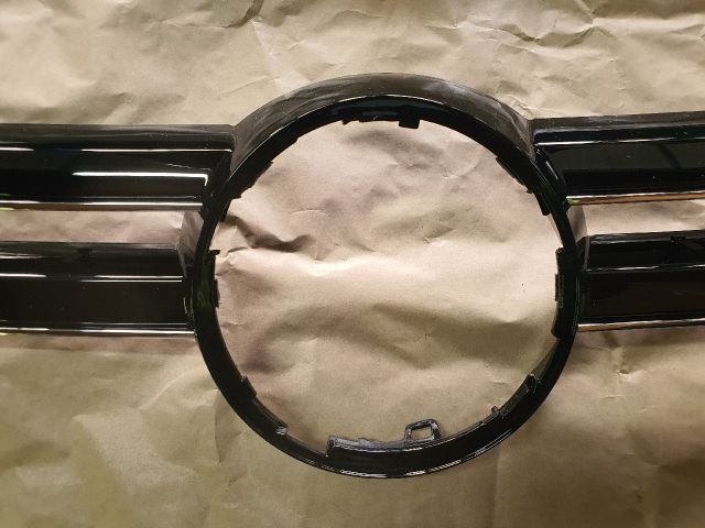 bontott VW GOLF PLUS Hűtőrács