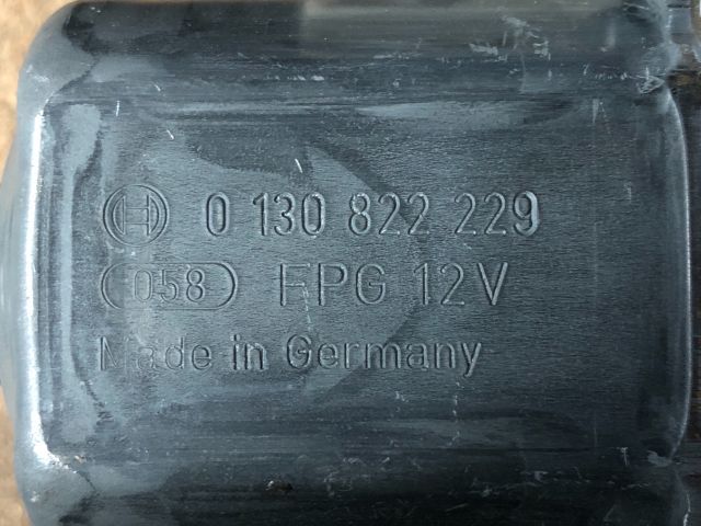 bontott VW GOLF PLUS Jobb első Ablakemelő Motor