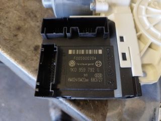 bontott VW GOLF PLUS Jobb első Ablakemelő Motor