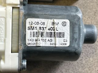 bontott VW GOLF PLUS Jobb első Ablakemelő Motor