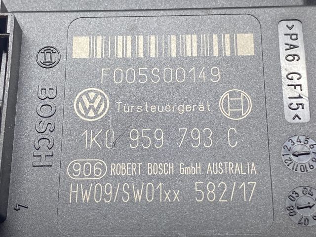 bontott VW GOLF PLUS Jobb első Ablakemelő Motor