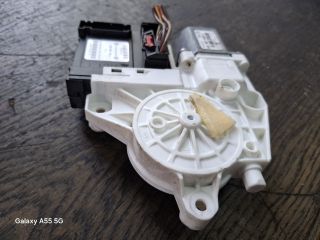 bontott VW GOLF PLUS Jobb első Ablakemelő Motor