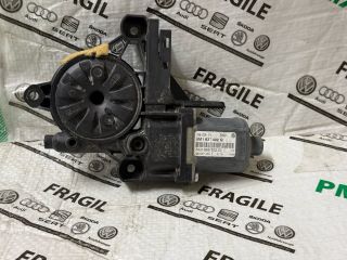 bontott VW GOLF PLUS Jobb első Ablakemelő Motor