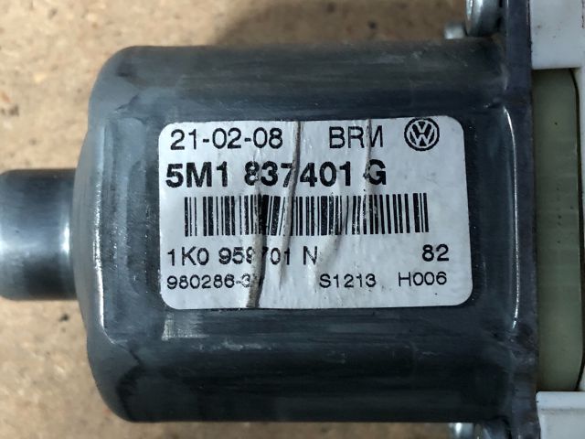 bontott VW GOLF PLUS Jobb első Ablakemelő Motor