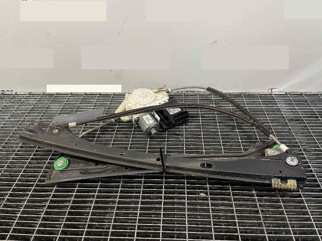 bontott VW GOLF PLUS Jobb első Ablakemelő Szerkezet (Elektromos)