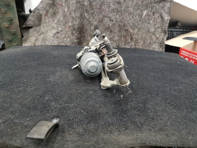 bontott VW GOLF PLUS Jobb első Ablaktörlő Motor