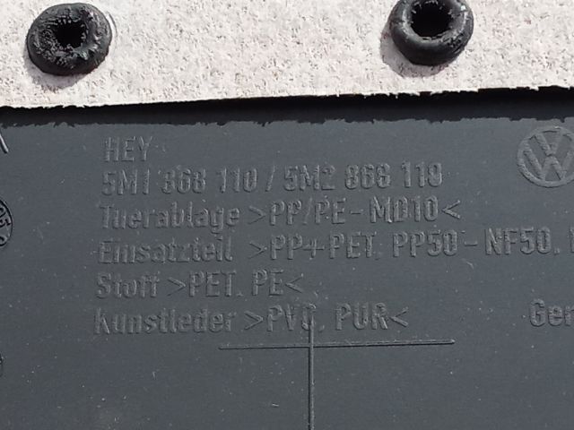 bontott VW GOLF PLUS Jobb első Ajtó Kárpit