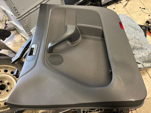 bontott VW GOLF PLUS Jobb első Ajtó Kárpit