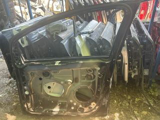 bontott VW GOLF PLUS Jobb első Ajtó (Üres lemez)