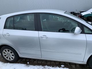 bontott VW GOLF PLUS Jobb első Ajtó (Üres lemez)