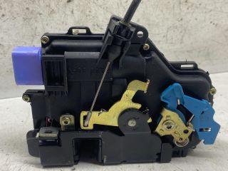 bontott VW GOLF PLUS Jobb első Ajtózár