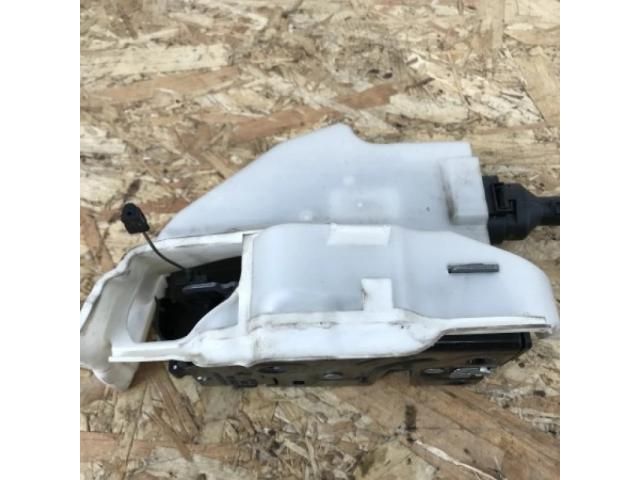 bontott VW GOLF PLUS Jobb első Ajtózár