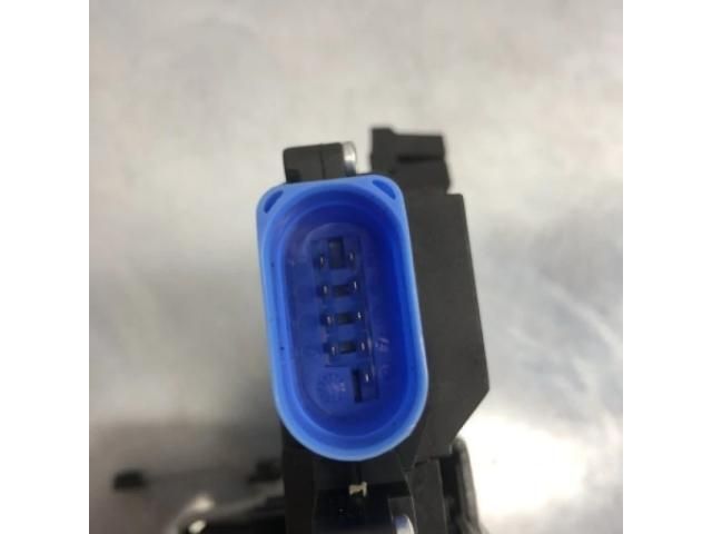 bontott VW GOLF PLUS Jobb első Ajtózár