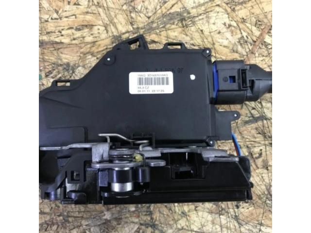 bontott VW GOLF PLUS Jobb első Ajtózár