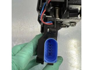 bontott VW GOLF PLUS Jobb első Ajtózár