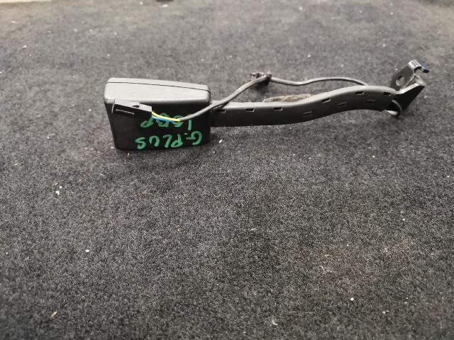 bontott VW GOLF PLUS Jobb első Biztonsági Öv Csat