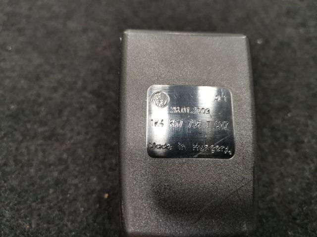 bontott VW GOLF PLUS Jobb első Biztonsági Öv Csat