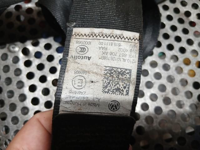 bontott VW GOLF PLUS Jobb első Biztonsági Öv