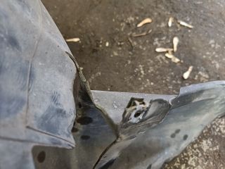 bontott VW GOLF PLUS Jobb első Első Dobbetét (Kerékjárati, Műanyag)