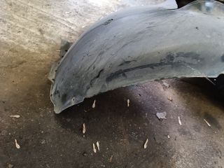 bontott VW GOLF PLUS Jobb első Első Dobbetét (Kerékjárati, Műanyag)