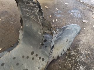 bontott VW GOLF PLUS Jobb első Első Dobbetét (Kerékjárati, Műanyag)