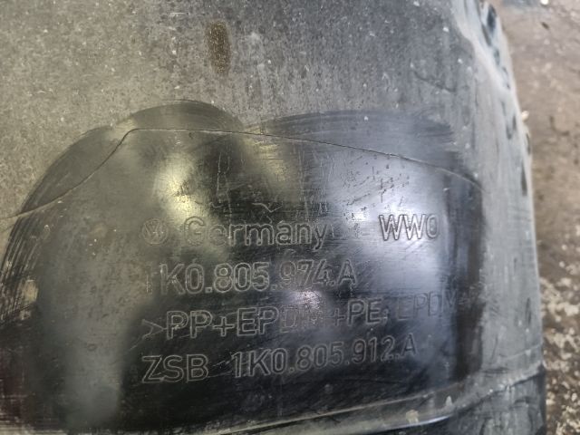 bontott VW GOLF PLUS Jobb első Első Dobbetét (Kerékjárati, Műanyag)