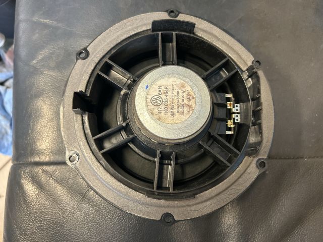 bontott VW GOLF PLUS Jobb első Hangszóró