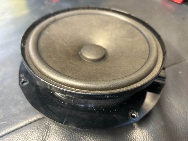 bontott VW GOLF PLUS Jobb első Hangszóró