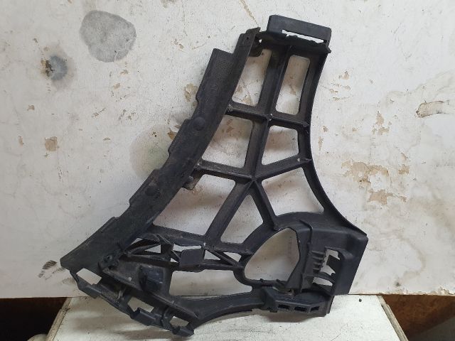 bontott VW GOLF PLUS Jobb első Oldal Lökhárító Tartó (Műanyag)