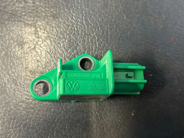 bontott VW GOLF PLUS Jobb első Oldal Ütközés Érzékelő