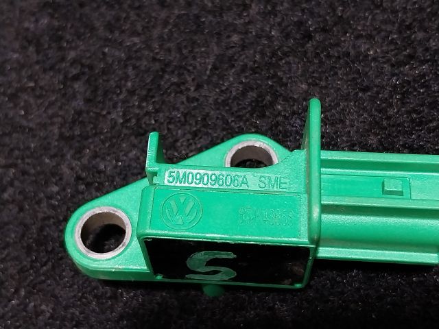 bontott VW GOLF PLUS Jobb első Oldal Ütközés Érzékelő