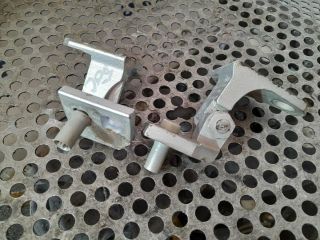 bontott VW GOLF PLUS Jobb első Zsanér