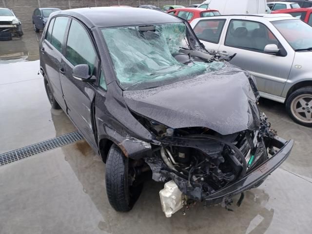 bontott VW GOLF PLUS Jobb első Zsanér