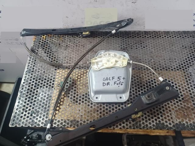 bontott VW GOLF PLUS Jobb első Zsanér