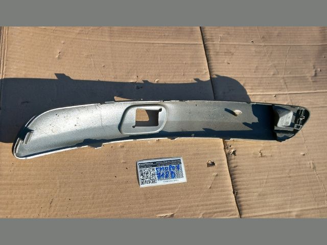 bontott VW GOLF PLUS Jobb Fényszóró Bajusz Díszléc