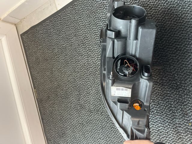 bontott VW GOLF PLUS Jobb Fényszóró