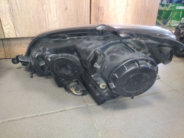 bontott VW GOLF PLUS Jobb Fényszóró