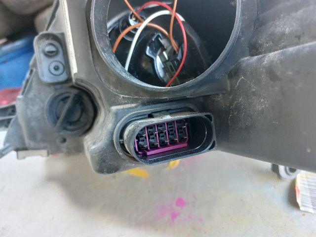 bontott VW GOLF PLUS Jobb Fényszóró