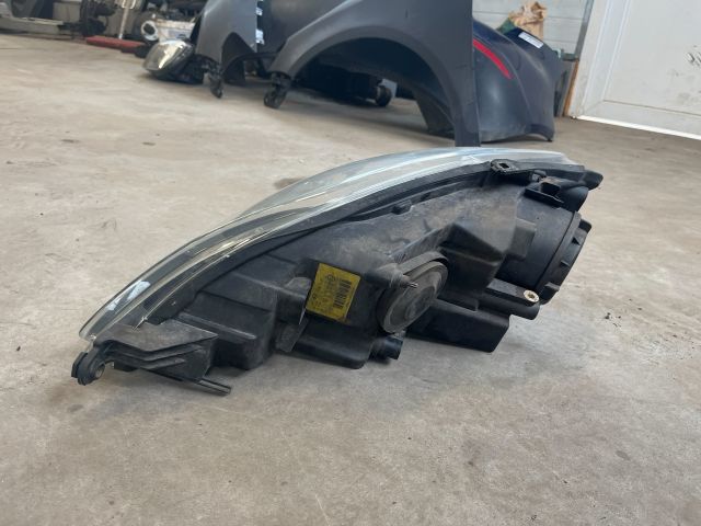 bontott VW GOLF PLUS Jobb Fényszóró