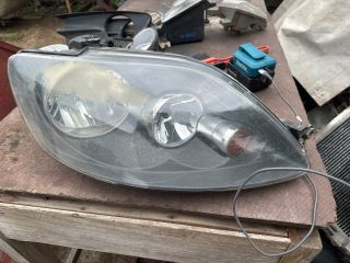 bontott VW GOLF PLUS Jobb Fényszóró