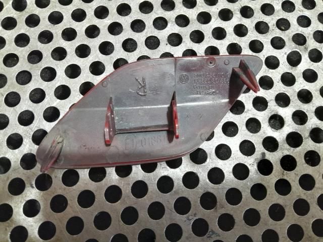 bontott VW GOLF PLUS Jobb Fényszórómosó Fedél