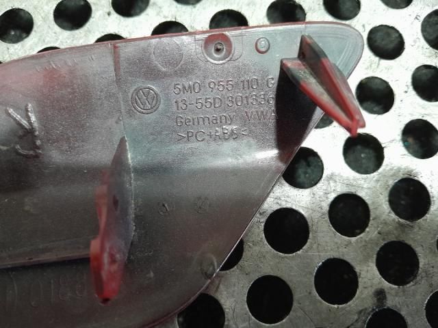 bontott VW GOLF PLUS Jobb Fényszórómosó Fedél